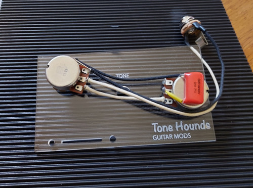 One humbucker volume - one, /